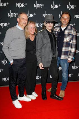 Guest, Christiane Hintz, Udo Lindenberg and Marc Brasse at the premiere of the ARD documentary Udo Rebell Rockstar Icon in the Astor Filmlounge Hafencity Hamburg, 28 04 2026 Foto:xC.xTamckex xFuturexImagex udo_6411