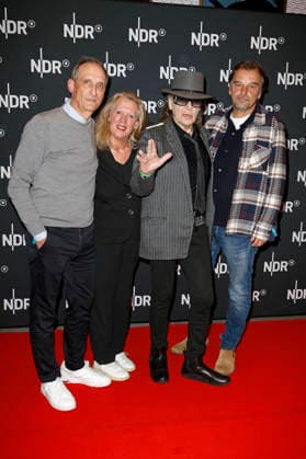Guest, Christiane Hintz, Udo Lindenberg and Marc Brasse at the premiere of the ARD documentary Udo Rebell Rockstar Icon in the Astor Filmlounge Hafencity Hamburg, 28 04 2026 Foto:xC.xTamckex xFuturexImagex udo_6412