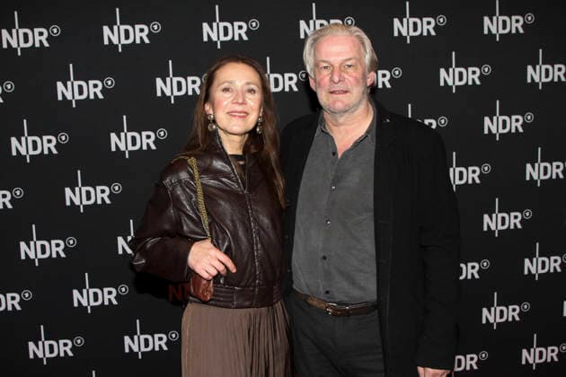 ABB LINDENBERG Aida Sikira Herbrechter, Max Herbrechter, on the red carpet at the Kino Welt Premiere of ARD Dekou UDO Rebell Rockstar Icon at Astor Filmlounge in Hafencity on April 28, 2026 in Hamburg Hamburg Germany
