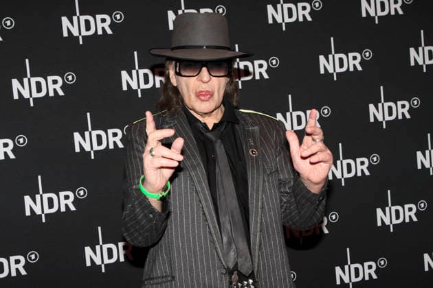 ABB LINDENBERG Udo Gerhard Lindenberg on the red carpet at the Kino Welt Premiere of the ARD Dekou UDO Rebel Rockstar Icon at the Astor Filmlounge in the Hafencity on April 28, 2026 in Hamburg Hamburg Germany