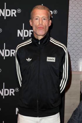 ABB LINDENBERG Benjamin von Stuckrad Barre on the red carpet at the Kino Welt Premiere of ARD Dekou UDO Rebell Rockstar Icon at the Astor Filmlounge in Hafencity on April 28, 2026 in Hamburg Hamburg Germany