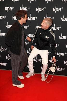 Max Giesinger and Benjamin von Stuckrad Barre at the premiere of the ARD documentary Udo Rebell Rockstar Icon in the Astor Filmlounge Hafencity Hamburg, 28 04 2026 Foto:xgbrcix xFuturexImagex udo_6453