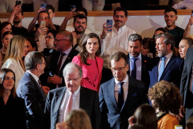 Queen Letizia presides over the proclamation of the Princess of Girona Art Award 2026 in Granada Queen Letizia on her arrival at the proclamation ceremony of the Princess of Girona Art Award 2026 On April 29, 2026 in Granada, Andalusia Spain Queen Letizia has presided over the proclamation ceremony of the Princess of Girona Art Award 2026 , This award recognizes the trajectory of young creators who, through their leadership, commitment and creativity, develop artistic and cultural projects with a positive impact on society 29 APRIL 2026 Álex Cá Granada, Andalucia Granada, Andalucia Spain  Copyright: xÃlexxCamarax 7483031