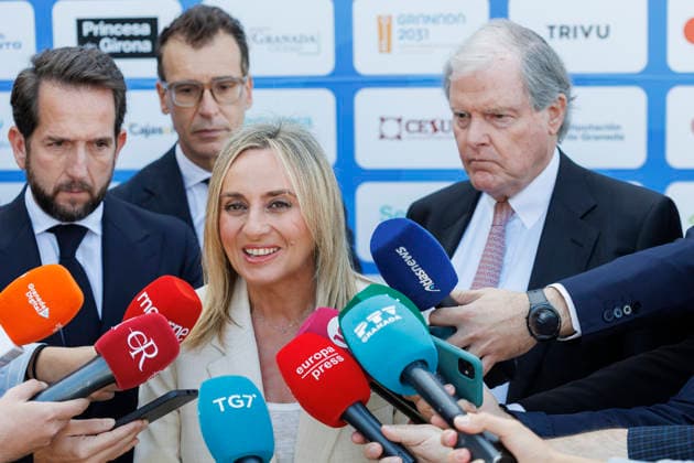 Queen Letizia presides in Granada the proclamation of the Princess of Girona Art Award 2026 The mayoress of Granada, Marifrán Carazo attends the media On April 29, 2026 in Granada, Andalusia Spain Queen Letizia has presided over the proclamation ceremony of the Princess of Girona Art Award 2026 , This award recognizes the trajectory of young creators who, through their leadership, commitment and creativity, develop artistic and cultural projects with a positive impact on society 29 APRIL 2026 Álex Cá Granada, Andalucia Granada, Andalucia Espana  Copyright: xÃlexxCamarax 7483060