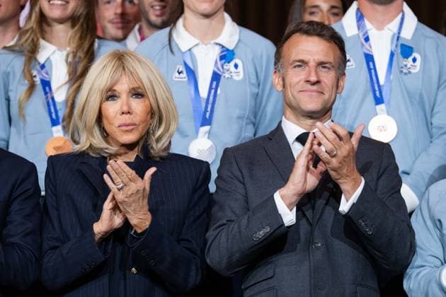 Medal Ceremony by French President for French Athletes - Paris France’s President Emmanuel Macron and his wife Brigitte Macron during a medal ceremony in honour of French athletes who competed in the Milan-Cortina 2026 Winter Olympic Games, at the Elysee presidential Palace in Paris, on April 29, 2026. Photo by Alexis Jumeau ABACAPRESS.COM Paris Ile-de-France France  Copyright: xJumeauxAlexis ABACAx