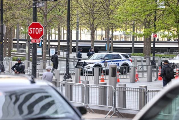 Visit of King Charles III and Queen Camilla in New York, United States. Security measures and roadblocks around the 9 11 Museum in New York City on Wednesday, September 29th. King Charles and his wife Queen Camilla pay tribute to the victims of the 2001 attacks. NEW YORK NY UNITED STATES Copyright: xVANESSAxCARVALHOx