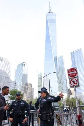 Visit of King Charles III and Queen Camilla in New York, United States. Security measures and roadblocks around the 9 11 Museum in New York City on Wednesday, September 29th. King Charles and his wife Queen Camilla pay tribute to the victims of the 2001 attacks. NEW YORK NY UNITED STATES Copyright: xVANESSAxCARVALHOx