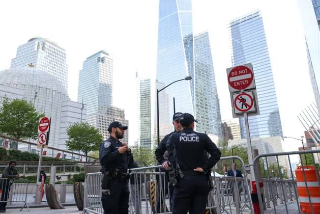 Visit of King Charles III and Queen Camilla in New York, United States. Security measures and roadblocks around the 9 11 Museum in New York City on Wednesday, September 29th. King Charles and his wife Queen Camilla pay tribute to the victims of the 2001 attacks. NEW YORK NY UNITED STATES Copyright: xVANESSAxCARVALHOx