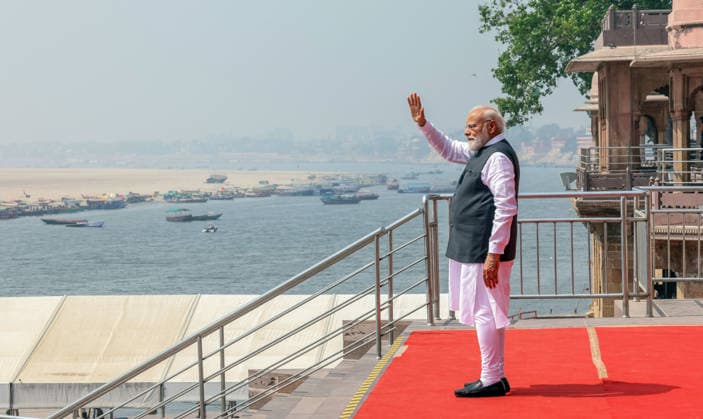 PM Modi visits the Shri Kashi Vishwanath temple in Varanasi Varanasi Uttar Pradesh , Apr 29 (ANI): Prime Minister Narendra Modi waves as he visits the Shri Kashi Vishwanath temple, in Varanasi on Wednesday. (Narendra Modi Photo Gallery ANI Photo) Varanasi Uttar Pradesh India Copyright: xANIx ANI_20260429069