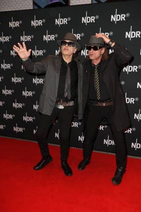 PREMIERE UDO REBELL ROCKSTAR 28 04 2026 Udo Lindenberg with a doppelganger, premiere of the film UDO Rebell Rockstar at the Astor Filmlounge in Hafencity, Hamburg, 28 04 2026 Copyright: xEventpressxMPx
