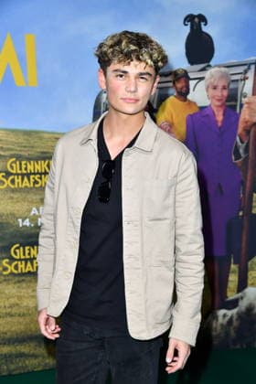 Premiere GLENNKILL EIN SCHAFSKRIMI Benni Kalcher at the premiere GLENNKILL EIN SCHAFSKRIMI at the cinema in the KulturBrauerei in Berlin on 28 04 2026 Copyright: xEventpressxBerndtx