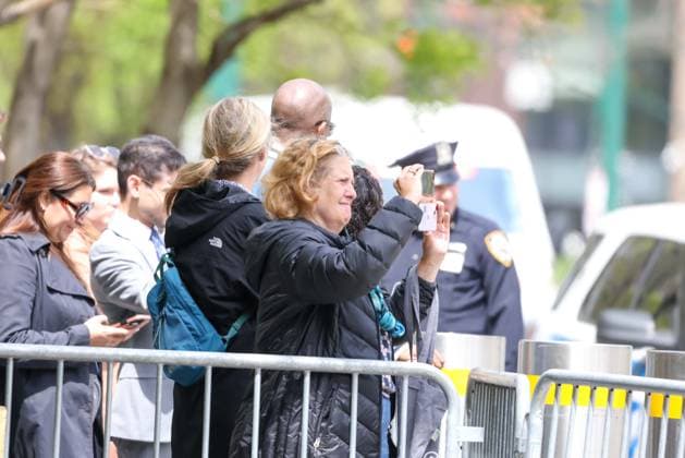 Visit of King Charles III and Queen Camilla in New York, United States. King Charles III and his wife Queen Camilla paid tribute to the victims of the 2001 bombings in New York City on Wednesday, the 29th. NEW YORK NY UNITED STATES Copyright: xVANESSAxCARVALHOx
