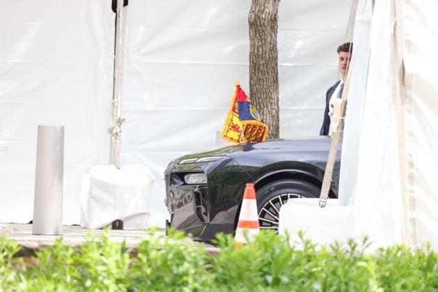 Visit of King Charles III and Queen Camilla in New York, United States. King Charles III and his wife Queen Camilla paid tribute to the victims of the 2001 bombings in New York City on Wednesday, the 29th. NEW YORK NY UNITED STATES Copyright: xVANESSAxCARVALHOx