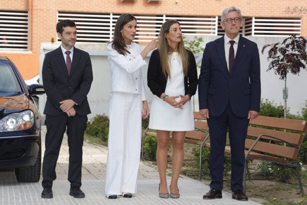 Queen Letizia meets with a representative group of Roma women Minister Pablo Bustinduy and Queen Letizia attend the meeting with a representative group of Roma women at the headquarters of the Fundación Secretariado Gitano, on April 30, 2026, in Madrid Spain The meeting highlights the progress and achievements made in recent years SECRETARIADO GITANO MUJERES GITANAS REINA LETIZIA 30 APRIL 2026 José Ramó Madrid Madrid Madrid Espana  Copyright: xJosÃ xRamonxHernandox 7485729