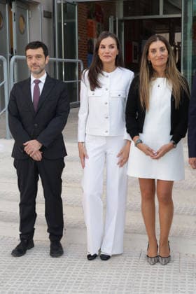 Queen Letizia meets with a representative group of Roma women Queen Letizia and Minister Pablo Bustinduy attend the meeting with a representative group of Roma women at the headquarters of the Fundación Secretariado Gitano, on April 30, 2026, in Madrid Spain The meeting highlights the progress and achievements made in recent years SECRETARIADO GITANO MUJERES GITANAS REINA LETIZIA 30 APRIL 2026 José Ramó Madrid Madrid Madrid Spain  Copyright: xJosÃ xRamonxHernandox 7485740