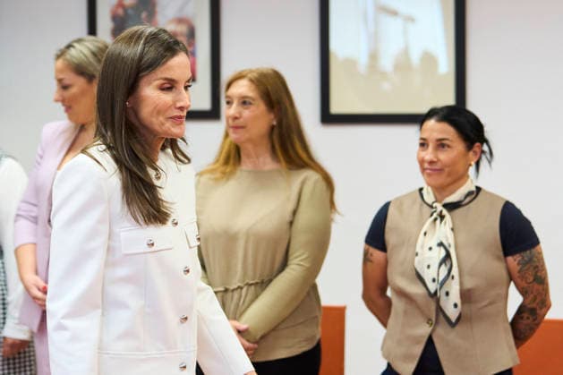 30-04-2026 Madrid Queen Letizia during a meeting with Romani women and the Romani secretariat foundation, FSG, at the headquarters of the Romani Secretariat Foundation in Madrid. No Spain Â  Copyright: xPPEx