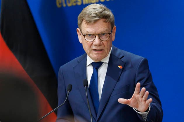 Johann Wadephul (CDU), Bundesaussenminister, reist nach Marokko. Hier bei einer Pressekonferenz mit dem Aussenminister von Marokko, Nasser Bourita. Rabat, 30.04.2026. Fotografiert im Auftrag des Auswaertigen Amtes Rabat Marokko *** Johann Wadephul CDU , Federal Foreign Minister, travels to Morocco Here at a press conference with the Foreign Minister of Morocco, Nasser Bourita Rabat, 30 04 2026 Photographed on behalf of the Federal Foreign Office Rabat Morocco Copyright: xThomasxImo AAx