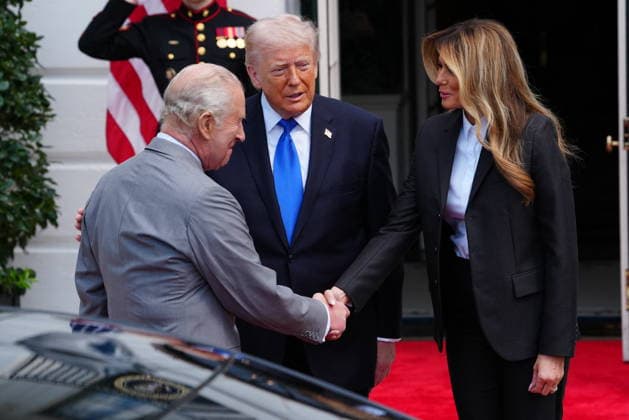 Trumps Bid Farewell to King Charles III and Queen Camilla First lady Melania Trump shakes hands with King Charles III of the United Kingdom of Great Britain and Northern Ireland as she and United States President Donald J Trump host a Farewell with King Charles III of the United Kingdom of Great Britain and Northern Ireland and Queen Camilla on the South Portico of the White House in Washington, DC, USA, on Thursday, April 30, 2026. Photo by Aaron Schwartz Pool ABACAPRESS.COM Washington District of Columbia United States  Copyright: xPool ABACAx