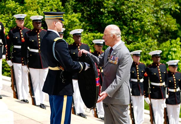 King Charles III and Queen Camilla participate in a Wreath Laying Ceremony at the Tomb of the Unknown Solider at Arlington National Cemetery in Arlington, Virginia on Thursday, April 30, 2026. The King and Queen are ending their four-day state visit to the U.S. in Virginia before returning to the U.K. this evening.  ARL20260430233 BONNIExCASH