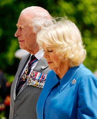 King Charles III and Queen Camilla participate in a Wreath Laying Ceremony at the Tomb of the Unknown Solider at Arlington National Cemetery in Arlington, Virginia on Thursday, April 30, 2026. The King and Queen are ending their four-day state visit to the U.S. in Virginia before returning to the U.K. this evening.  ARL2026043023555 BONNIExCASH
