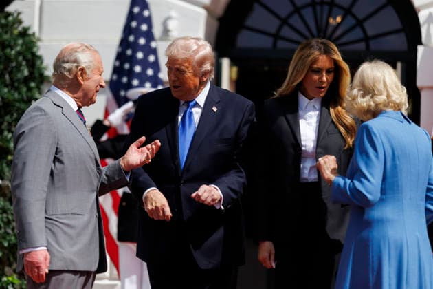April 30, 2026, Washington, District Of Columbia, USA: Britain s King Charles III (L) and US President Donald Trump (C-L) and US First Lady Melania Trump (C-R) and Queen Camilla (R) on the South Lawn of the White House in Washington DC USA, 30 April 2026. King Charles III and Queen Camilla leave the US after a four-day state visit, which includes meetings with US President Donald Trump and first lady Melania Trump at the White House and engagements in New York and Virginia. EPA WILL OLIVER POOL Washington USA - ZUMAs152 20260430_faa_s152_017 Copyright: xWillxOliverx-xPoolxviaxCNPx