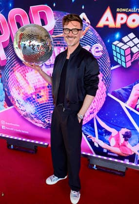 Premiere Roncalli s Apollo Variete POP Culture Marcel Schneider from QVC TV Düsseldorf Apollo Theater NRW Germany