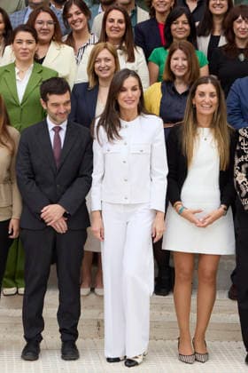 April 30, 2026, Madrid, Madrid, Spain: Minister of Social Rights, Consumer Affairs and 2030 Agenda PABLO BUSTINDUY and QUEEN LETIZIA of Spain attend a meeting with a representative group of Roma women Madrid Spain - ZUMAc260 20260430_zep_c260_022 Copyright: xMikexChicorrox