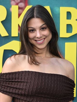 ˜Remarkably Bright Creatures™ Los Angeles Premiere Kira Kosarin arriving to Remarkably Bright Creatures Los Angeles premiere held at the Tudum Theater on April 30, 2026 in Hollywood, CA. Hollywood Tudum Theater California USA Copyright: xLisaxOConnorx xAFF-USA.comx