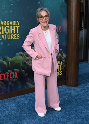˜Remarkably Bright Creatures™ Los Angeles Premiere Sally Field arriving to Remarkably Bright Creatures Los Angeles premiere held at the Tudum Theater on April 30, 2026 in Hollywood, CA. Hollywood Tudum Theater California USA Copyright: xLisaxOConnorx xAFF-USA.comx
