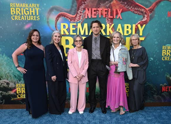 ˜Remarkably Bright Creatures™ Los Angeles Premiere Shelby Van Pelt, Olivia Newman, Sally Field, Lewis Pullman, Beth Grant and Kathy Baker arriving to Remarkably Bright Creatures Los Angeles premiere held at the Tudum Theater on April 30, 2026 in Hollywood, CA. Hollywood Tudum Theater California USA Copyright: xLisaxOConnorx xAFF-USA.comx