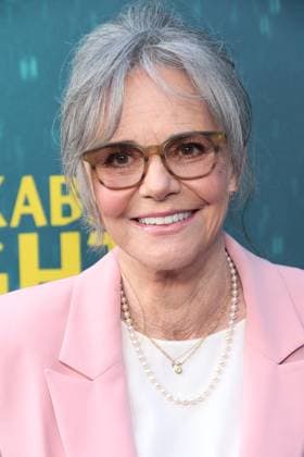 Los Angles CA Apr 30:Sally Field at Remarkably Bright Creatures Film Premiere, Los Angeles, California on April 30, 2026 Credit: USA  - ZUMAa123 20260430_zaa_a123_104 Copyright: xAdMediax