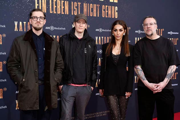 Alex Barbian, Falk Schacht, Farvah Hajab and Stefan Kauertz at the premiere of the ARD documentary series Xatar Ein Leben ist nicht genug at Fotografiska Berlin Berlin, 30 04 2026 Foto:xN.xKubelkax xFuturexImagex xatar_6434