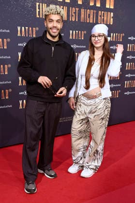 Joshua Schultze Motel and lilly rw at the premiere of the ARD documentary series Xatar Ein Leben ist nicht genug at Fotografiska Berlin Berlin, 30 04 2026 Foto:xN.xKubelkax xFuturexImagex xatar_6474