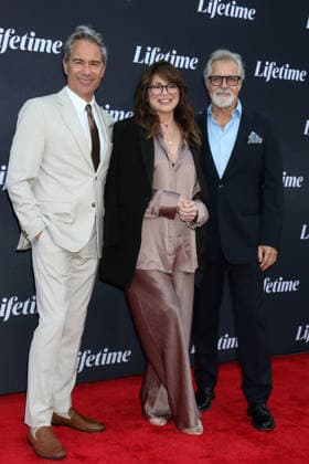 USA - Love, Again FYC Event - North Hollywood LOS ANGELES - APR 30: Eric McCormack, Valerie Bertinelli, Henry Czerny at the Love, Again FYC Event at Wolf Theatre at the Saban Media Center on April 30, 2026 in North Hollywood, CA North Hollywood CA USA  Copyright: xKathyxHutchinsx xHutchinsxPhotox