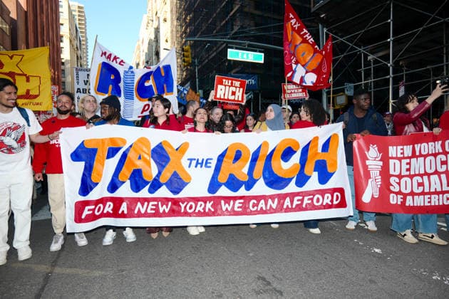 New York, NY- May 1: May Day Protest 2026 and Demonstrations in New York City at New York Stock Exchange, Washington Square Park with Mayor Mamdani, Union Square and Foley Square on MAy 1, 2026 Credit: Camara Porter USA - ZUMAa123 20260501_zaa_a123_161 Copyright: xAdMediax