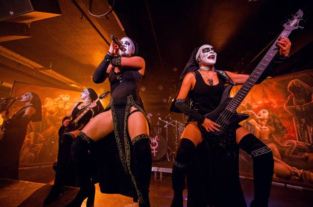 May 1, 2026, Manchester, United Kingdom: LILITH vocals and NIXE bassist of Dogma, a female Rock band, performing at Club Academy, Manchester UK Manchester United Kingdom  - ZUMAp211 20260501_aap_p211_015 Copyright: xAndyxVonxPipx