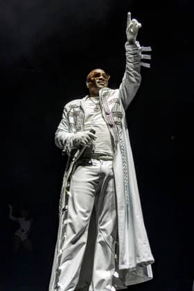 Akon performs at Co-Op Live Senegalese-American singer Akon performs at Co-Op Live, Manchester, England, 1st May 2026, Credit:Mike Gray Avalon  Copyright: xMikexGrayx xAvalonx 1095769682