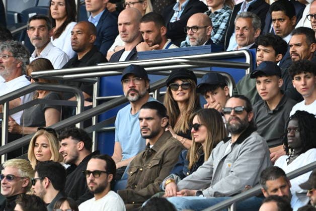 Penelope Cruz and Javier Bardem Spotted At PSG Game - Paris Penelope Cruz and Javier Bardem at the stands during the Ligue 1 McDonald s match between Paris SG and Lorient at Parc des Princes on May 2, 2026 in Paris, France. Photo by Florian Poitout ABACAPRESS.COM Paris France  Copyright: xPoitoutxFlorian ABACAx