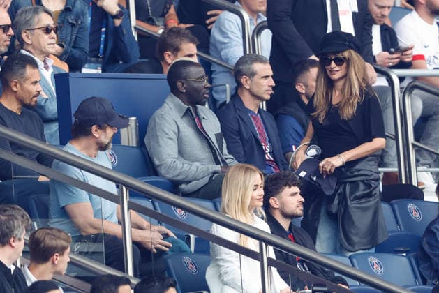 Penélope Cruz and her husband Javier Bardem with their children Leonardo, Luna and their friends in the stands at the Ligue 1 McDonald s soccer match between Paris Saint Germain PSG and FC Lorient at the Parc des Princes in Paris, France, on May 2, 2026 Bestimage Penélope Cruz and her husband Javier Bardem with their children Leonardo, Luna and their friends in the stands at the Ligue 1 McDonald s soccer match between Paris Saint Germain PSG and FC Lorient at the Parc des Princes in Paris, France, on May 2, 2026 Paris France  Copyright: xAGENCEx xBESTIMAGExAGENCEx xBESTIMAGEx