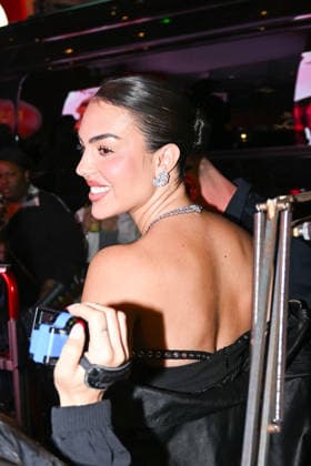 Georgina Rodriguez Arrivals and exits at Vogues Pre Met Gala Party at Madame Tussauds in Times Square, New York City, NY, USA, May 1, 2026 Gedeon Taieb Bestimage Celebs attending Vogues Pre Met Gala Party at Madame Tussauds in Times Square, New York New York Etats Unis  Copyright: xGedeonxTaiebx xBestimagexGedeonxTaiebx xBestimagex