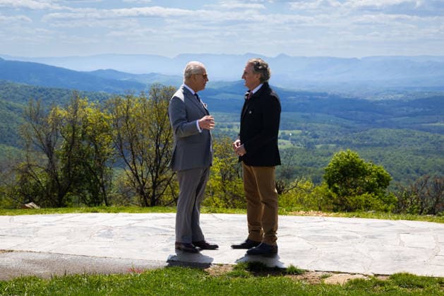 May 2, 2026, Front Royal, Va, United States: King Charles III of the United Kingdom, left, with U.S Interior Secretary Doug Burgum, right, during a visit to the Shenandoah National Park Dickey Ridge section, April 30, 2026 in Front Royal, Virginia. The King is visiting in celebration of the 250th anniversary of American independence. Front Royal United States - ZUMAp138 20260502_zaa_p138_048 Copyright: xAndrewxKing InteriorxDepartmentx