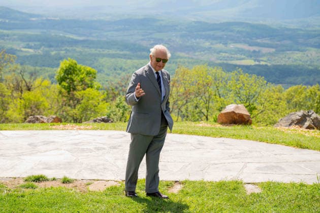 May 2, 2026, Front Royal, Va, United States: King Charles III of the United Kingdom, remarks at an overlook during a visit to the Shenandoah National Park Dickey Ridge section, April 30, 2026 in Front Royal, Virginia. The King is visiting in celebration of the 250th anniversary of American independence. Front Royal United States - ZUMAp138 20260502_zaa_p138_038 Copyright: xShenandoahnps NationalxParkx