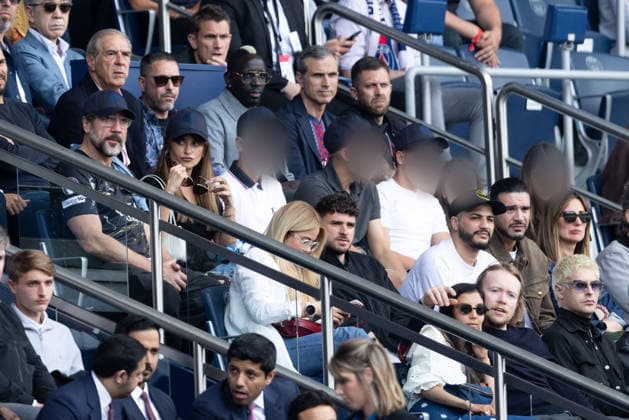 Penélope Cruz and her husband Javier Bardem with their children Leonardo, Luna and their friends in the stands at the Ligue 1 McDonald s soccer match between Paris Saint Germain PSG and FC Lorient at the Parc des Princes in Paris, France, on May 2, 2026 Bestimage Penélope Cruz and her husband Javier Bardem with their children Leonardo, Luna and their friends in the stands at the Ligue 1 McDonald s soccer match between Paris Saint Germain PSG and FC Lorient at the Parc des Princes in Paris, France, on May 2, 2026 Paris France  Copyright: xAGENCEx xBESTIMAGExAGENCEx xBESTIMAGEx