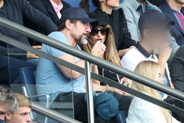 Penélope Cruz and her husband Javier Bardem with their children Leonardo, Luna and their friends in the stands at the Ligue 1 McDonald s soccer match between Paris Saint Germain PSG and FC Lorient at the Parc des Princes in Paris, France, on May 2, 2026 Bestimage Penélope Cruz and her husband Javier Bardem with their children Leonardo, Luna and their friends in the stands at the Ligue 1 McDonald s soccer match between Paris Saint Germain PSG and FC Lorient at the Parc des Princes in Paris, France, on May 2, 2026 Paris France  Copyright: xAGENCEx xBESTIMAGExAGENCEx xBESTIMAGEx