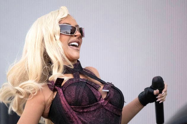 Christina Aguilera live at the Top of the Mountain Closing Concert 2026 on the Ischgl Stage on the Idalp Ischgl, 02 05 2026 Foto:xP.xFrauchigerx xFuturexImagex aguilera_6514