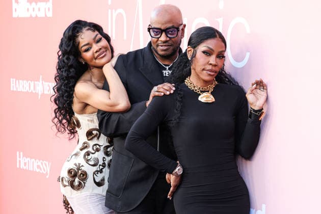 2026 Billboard Women In Music HOLLYWOOD, LOS ANGELES, CALIFORNIA, USA - APRIL 29: Teyana Taylor wearing an Ashi Studio SS26 Couture Dress and Christian Louboutin shoes, Boe Darden and Nikki Taylor arrive at the 2026 Billboard Women In Music held at the Hollywood Palladium on April 29, 2026 in Hollywood, Los Angeles, California, United States. (Photo by Xavier Collin Image Press Agency)
