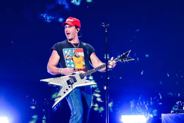 2026 iHeartCountry Festival - Show Russell Dickerson performs onstage during the 2026 iHeartCountry Festival presented by Capital One at Moody Center on May 02, 2026 in Austin, Texas. Austin Moody Center Texas United States of America Copyright: xOzziexBloom imageSPACEx