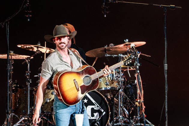 2026 iHeartCountry Festival - Show Riley Green performs onstage during the 2026 iHeartCountry Festival presented by Capital One at Moody Center on May 02, 2026 in Austin, Texas. Austin Moody Center Texas United States of America Copyright: xOzziexBloom imageSPACEx