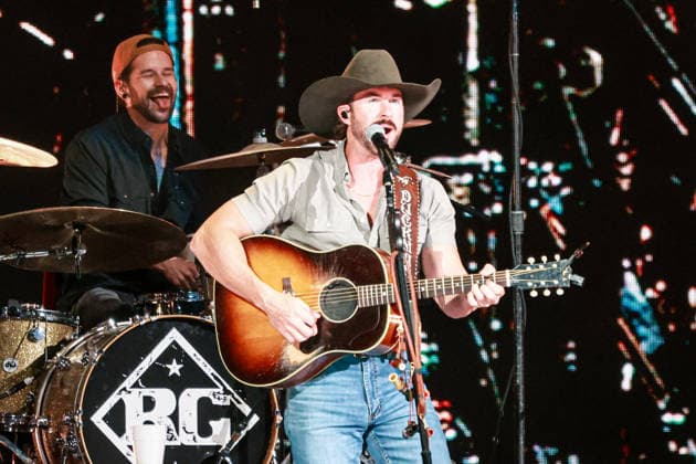2026 iHeartCountry Festival - Show Riley Green performs onstage during the 2026 iHeartCountry Festival presented by Capital One at Moody Center on May 02, 2026 in Austin, Texas. Austin Moody Center Texas United States of America Copyright: xOzziexBloom imageSPACEx