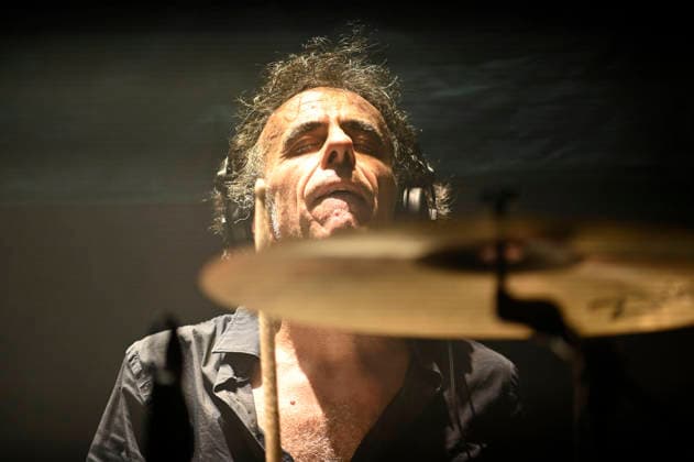 Matthieu Rabate from Les NÃ gresses Vertes live at a concert of their Zobi Tour at the Fabrik Hamburg, 03 05 2026 Foto:xR.xKeuntjex xFuturexImagex negresses_6528